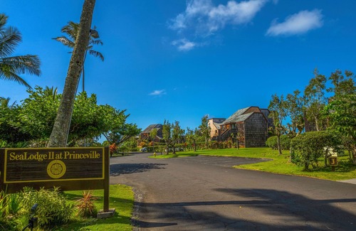 Princeville Condo | Gorgeous, Newly Remodelled Ocean Front Retreat-Sea Lodge II G6