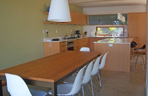 Paia House | Gorgeous! Oceanfront with Pool and Hot-Tub - Permitted
