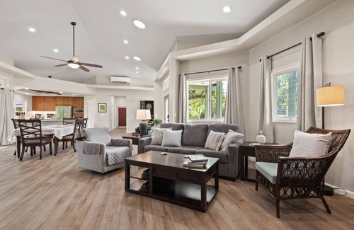 Kaneohe House | Gorgeous One-Of-A-Kind Kaneohe Country Estate