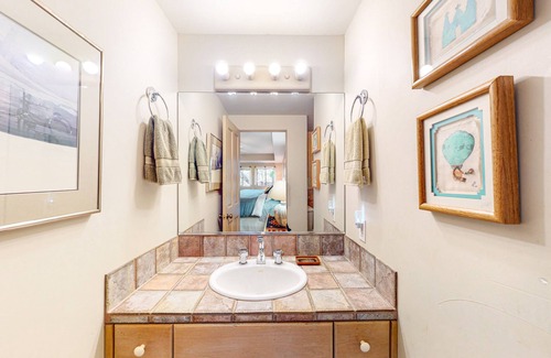 West Sedona Cottage | Gorgeous Sedona home with hot tub & breathtaking views