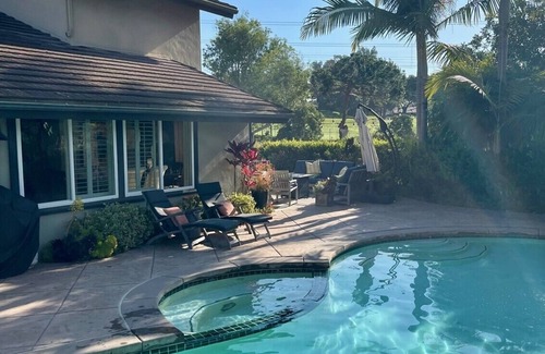 Solana Beach House | Gorgeous Solana Beach 3bd/3ba with pool and golf course view