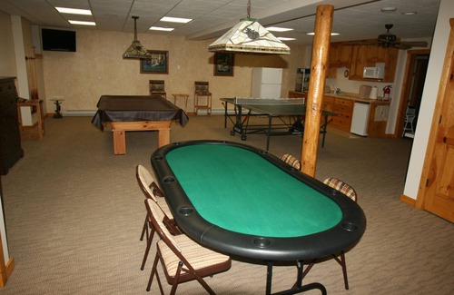 Indian Shores Cabin | Gorgeous, Spacious Log Lake Home - Amazing View of 285 feet of Lake Shore!