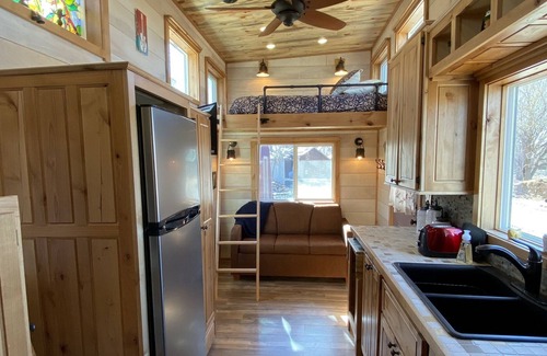 Lazear House | Gorgeous Tiny House on private 70 acre ranch