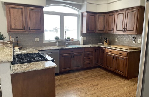 Monument House | Gorgeous, updated Monument Property & Views located on 6 acres, Welcome Home!