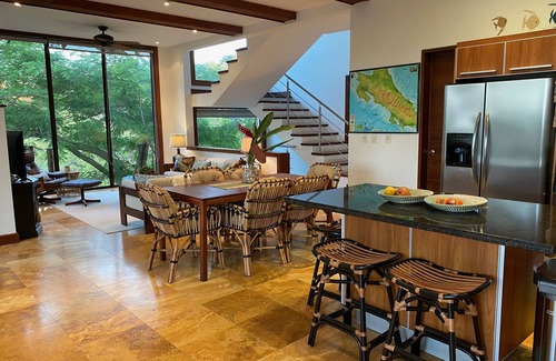 Samara Villa | Gorgeous villa with ocean view 5 minute walk to Samara Beach