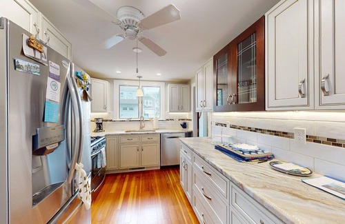 North Kingstown House | Gorgeous Waterfront Home in the Heart of North Kingstown