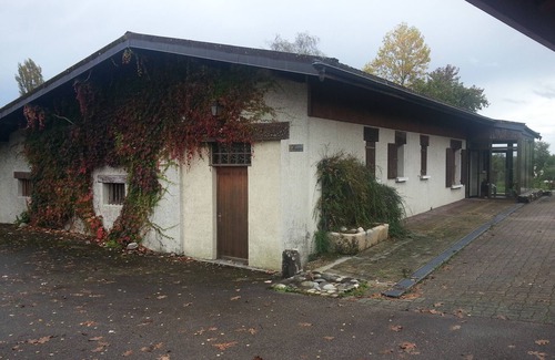 Chatillon-en-Michaille Villa | Gorges. Single storey ranch type.