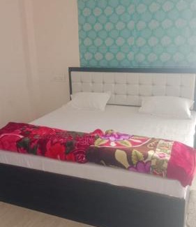 Varanasi Hotel | Goroomgo Gautam Garden Varanasi - Best Location & Parking Facilities