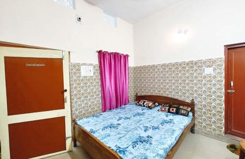 Puri Hotel | Goroomgo Hotel Star Lodge-Near Temple-Best Choice of Travellers