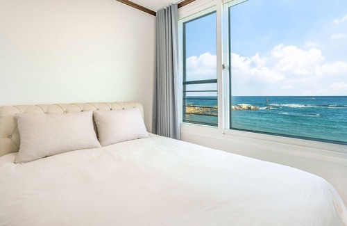 Goseong-gun House | Goseong Beach Jin Spa Pension