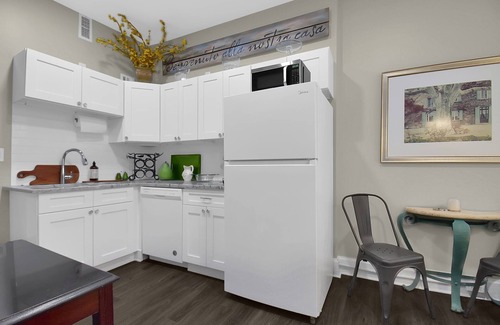 Near East Columbus Apartment | Governors Place just mins to down town