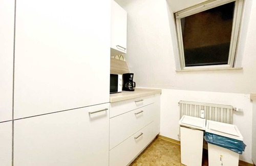 Goeppingen Apartment | Gp01 - Geräumiges Apartment in Göppingen, 100qm, 4 Zimmer, Max. 8 Personen