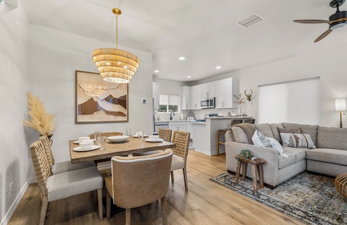 Flagstaff House | Grab Oct. Dates while you can | Enjoy LVT Local Discounts