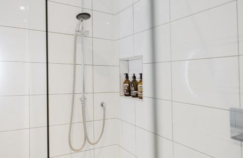 Tring House | Grace's Guesthouse Room 2