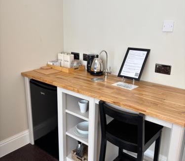 Tring House | Grace's Guesthouse Room 5