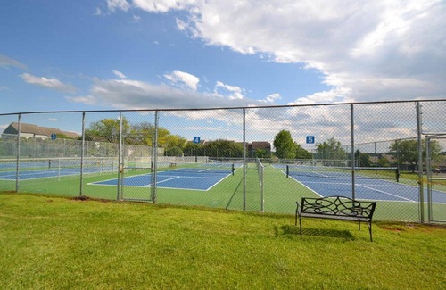 Smith Mountain Lake Condo | Grace's Place at Bernard's Landing - Lakefront - Smith Mountain Lake