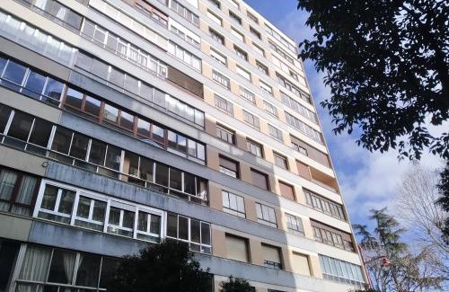 Leon Apartment | Gran piso alto LuzDiseño centrico con garaje