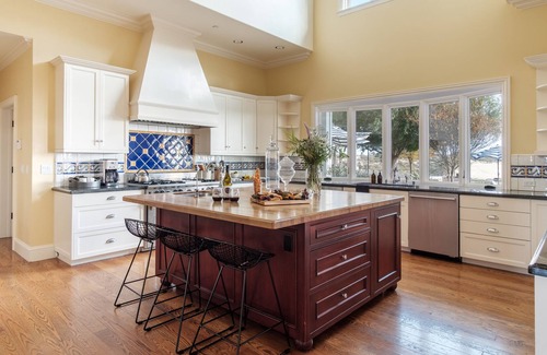 Paso Robles House | Granada by AvantStay | Secluded Estate w/ Vineyard Views & Pool