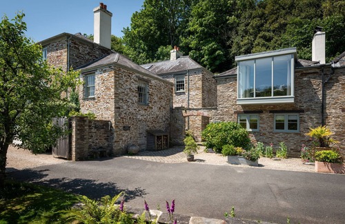 Kingsbridge Cottage | Granary Cottage - a cottage that sleeps 2 guests in 1 bedroom