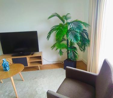 Clamart Apartment | Grand 2 pièces vue dégagée quartier gare