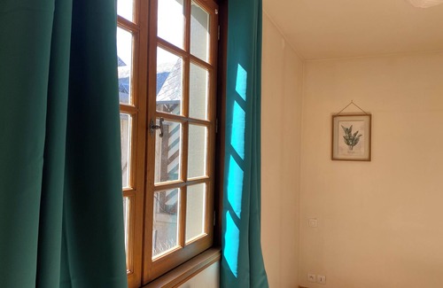 Lisieux Apartment | Grand 3P de Charme imm 18e Plein Centre Lisieux
