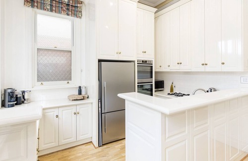 Rose Park House | Grand abode in Rose Park
