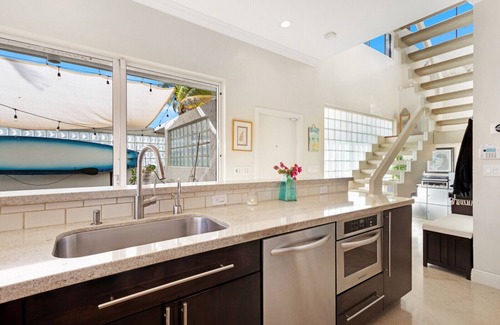 North Beach House | Grand Agave Beach House-On the sand