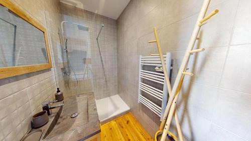 La Pradelle Apartment | Grand appartement avec piscine