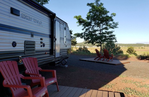 Williams House | Grand Canyon RV Glamping Premium Suite #2 (Glamping Getaway)
