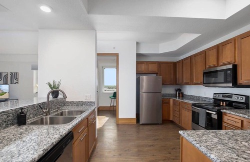 Grandville Apartment | Grand Castle Penthouse—3 Levels of Luxury & Views