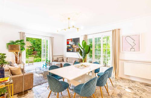 Meudon Apartment | Grand & Classy Apartment with Private Garden, Villa des Ammonites