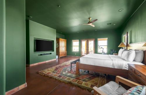 Rio Verde Foothills Villa | Grand Desert Getaway with Pool and Peloton with Sonos and Office