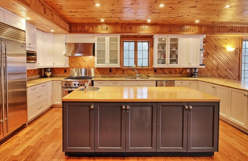 Bracebridge Cottage | Grand Elegance Lake Muskoka, 6bdrm, 5 bath, Southwest Exposure, 220' frontage