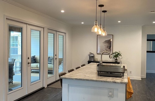 Mount Pleasant House | Grand Getaway - 5 Miles to Beach, Huge Yard, Tons of Space + Gym!