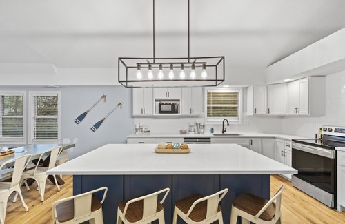 Osage Beach House | Grand Glaize Views Hot Tub Dock Firepit