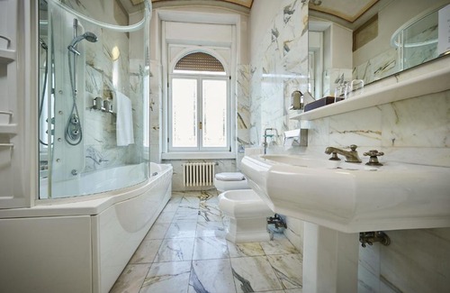 Barco Hotel | Grand Hotel Imperial