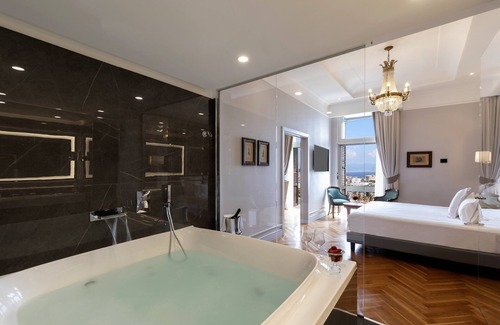 Chiaia Hotel | Grand Hotel Parkers