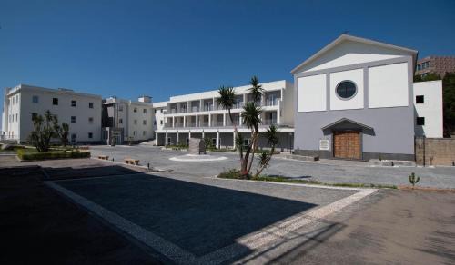 Pozzuoli Hotel | GRAND HOTEL SERAPIDE