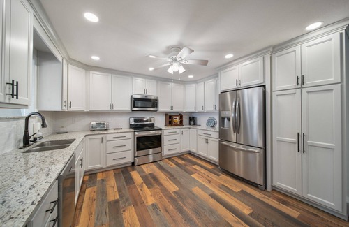 Grove House | Grand Lake Waterfront home 5 minutes to the boat launch!