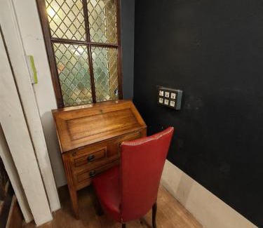 Old Lyon Apartment | Grand loft bourgeois, Coeur Vieux Lyon