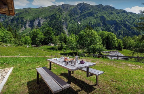Saint-Gervais-les-Bains Ski Chalet | Grand Mazot La Chandelle - authentic alpine stay for 4 - OVO Network