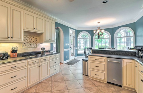 Mount Gilead Villa | Grand Mt Gilead Villa on Lake Tillery w/Dock