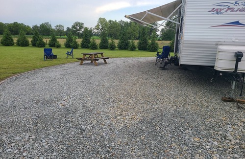 Sheridan RV Rental | Grand Park RV Site, 8 min away! Westfield/Sheridan, for a convenient getaway!