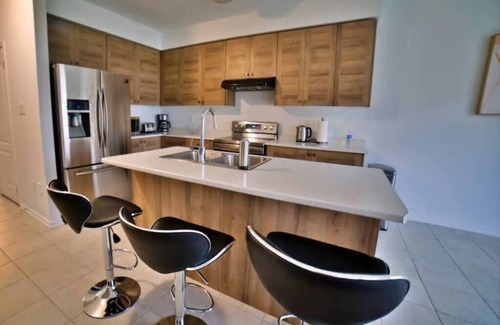 Brantford House | Grand River Retreat S