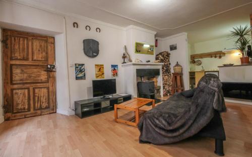 Guillestre Apartment | Grand studio tout confort, centre historique