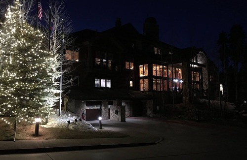 Four O'Clock Condo | Grand timber lodge three bedroom (3) three (3) bath