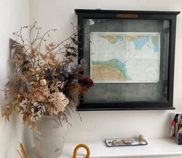 Ryde House | Grand Victorian family home - nestled between woodland and beach