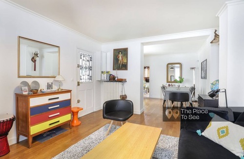 Les Puces de Saint-Ouen House | Grande Maison Très Calme de 160m2 Avec sa Cour Privée à 5 Minutes du Métro