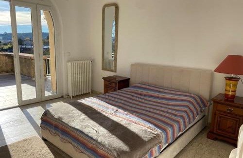 Saint-Ambroix Villa | Grande maison et piscine privée