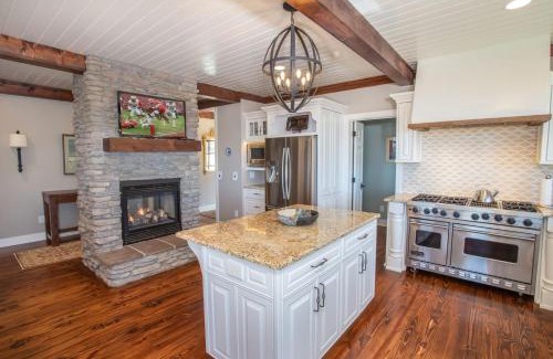 Boone House | Grandfathered Inn